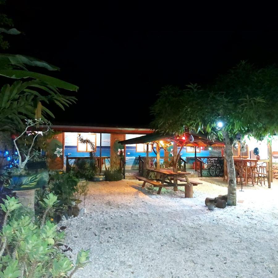 Moorea Vaiare Lodge Екстер'єр фото